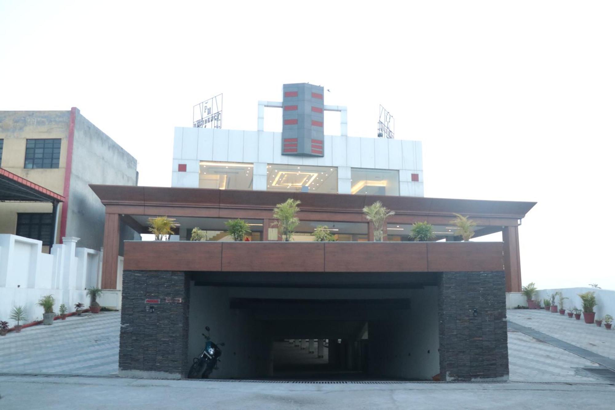 Pt Moolraj Residency Hotel Una  Buitenkant foto