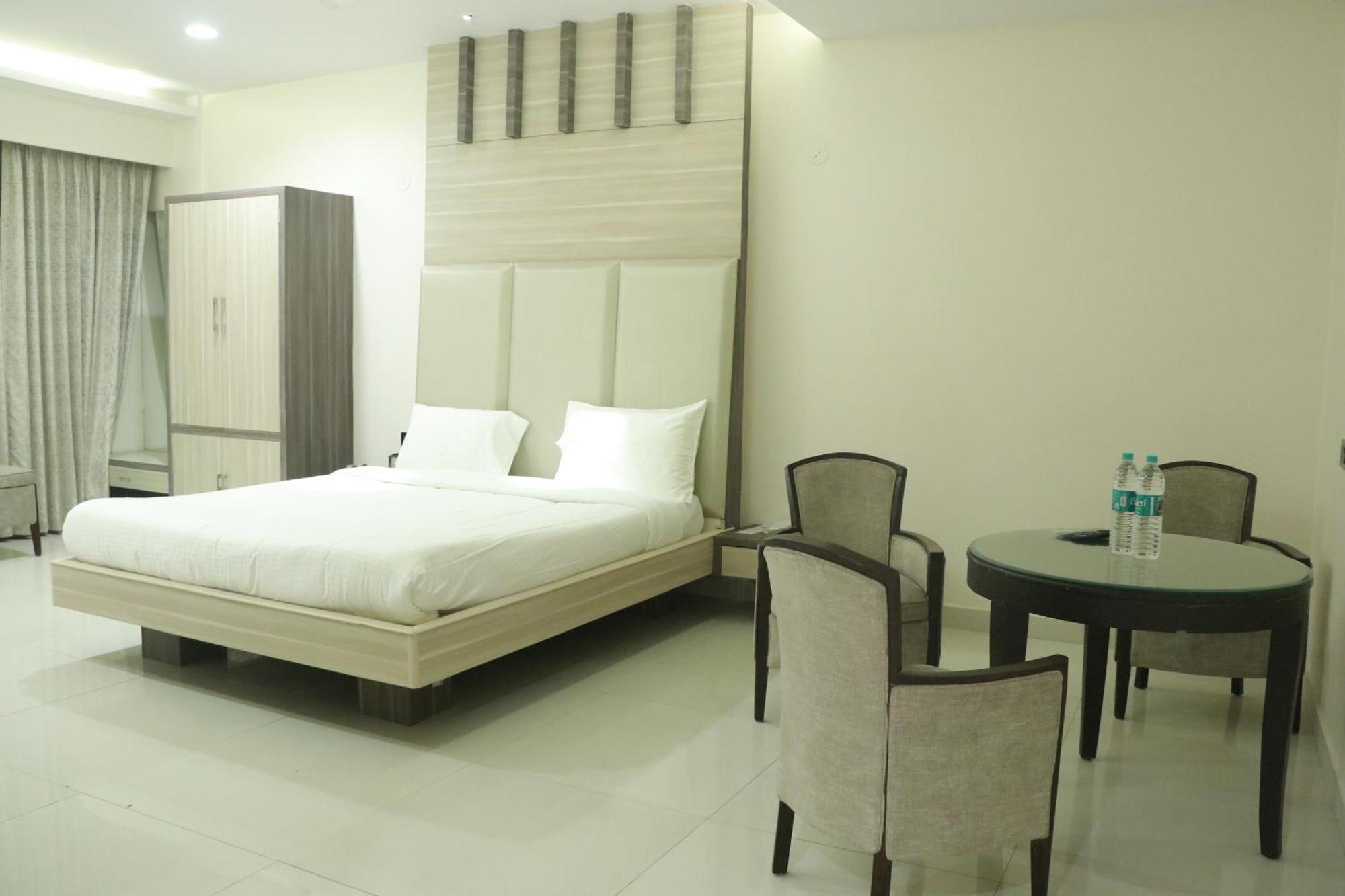 Pt Moolraj Residency Hotel Una  Buitenkant foto