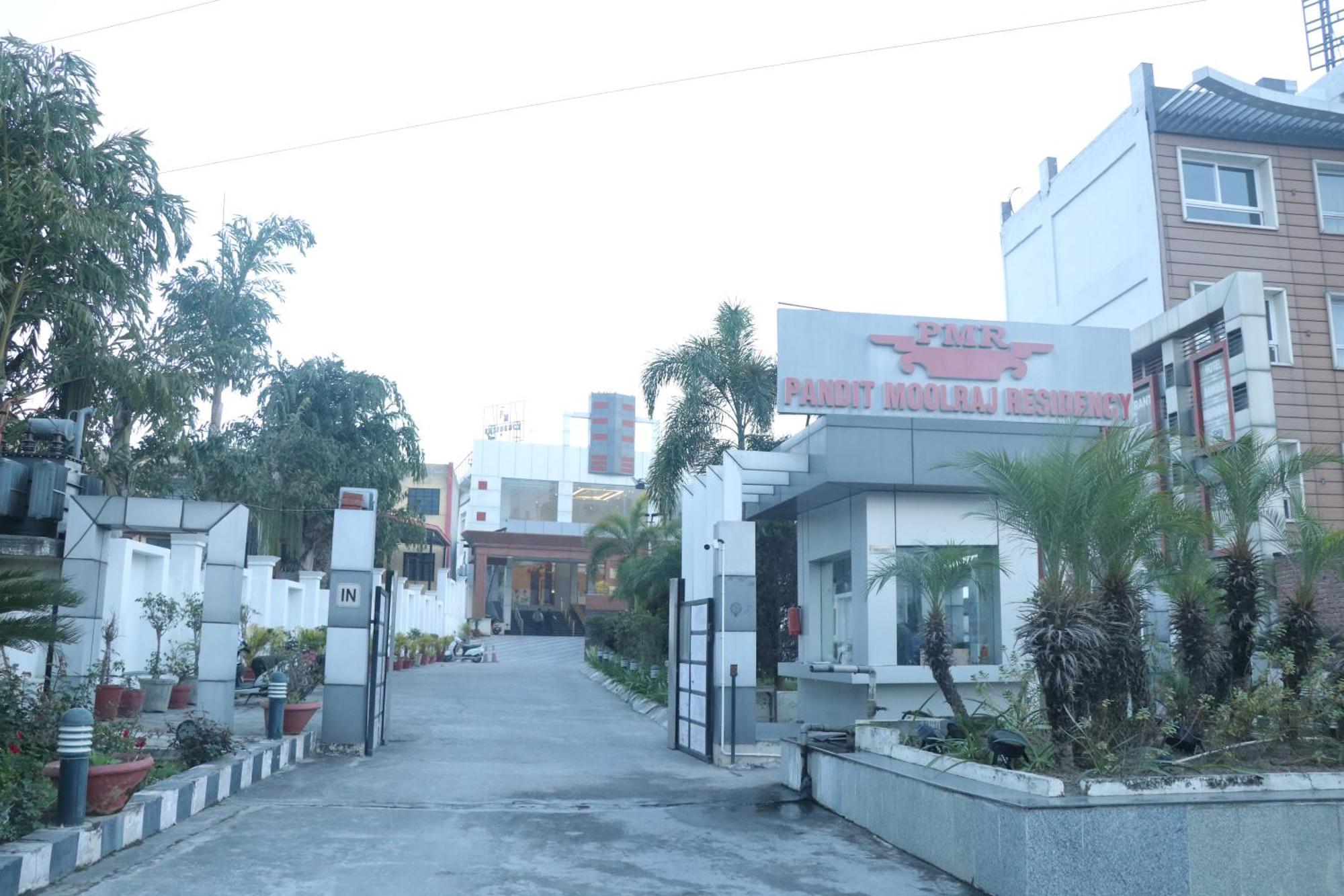 Pt Moolraj Residency Hotel Una  Buitenkant foto